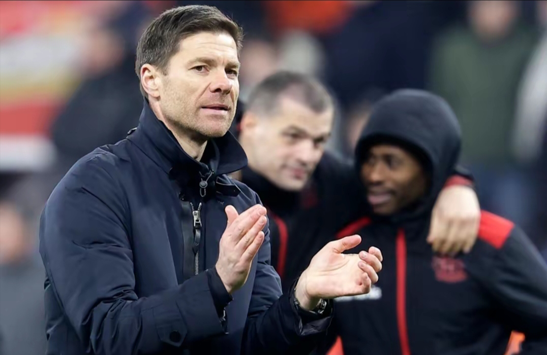 包含勒沃库森客场之旅遭遇挑战，被柏林赫塔逆转击败的词条