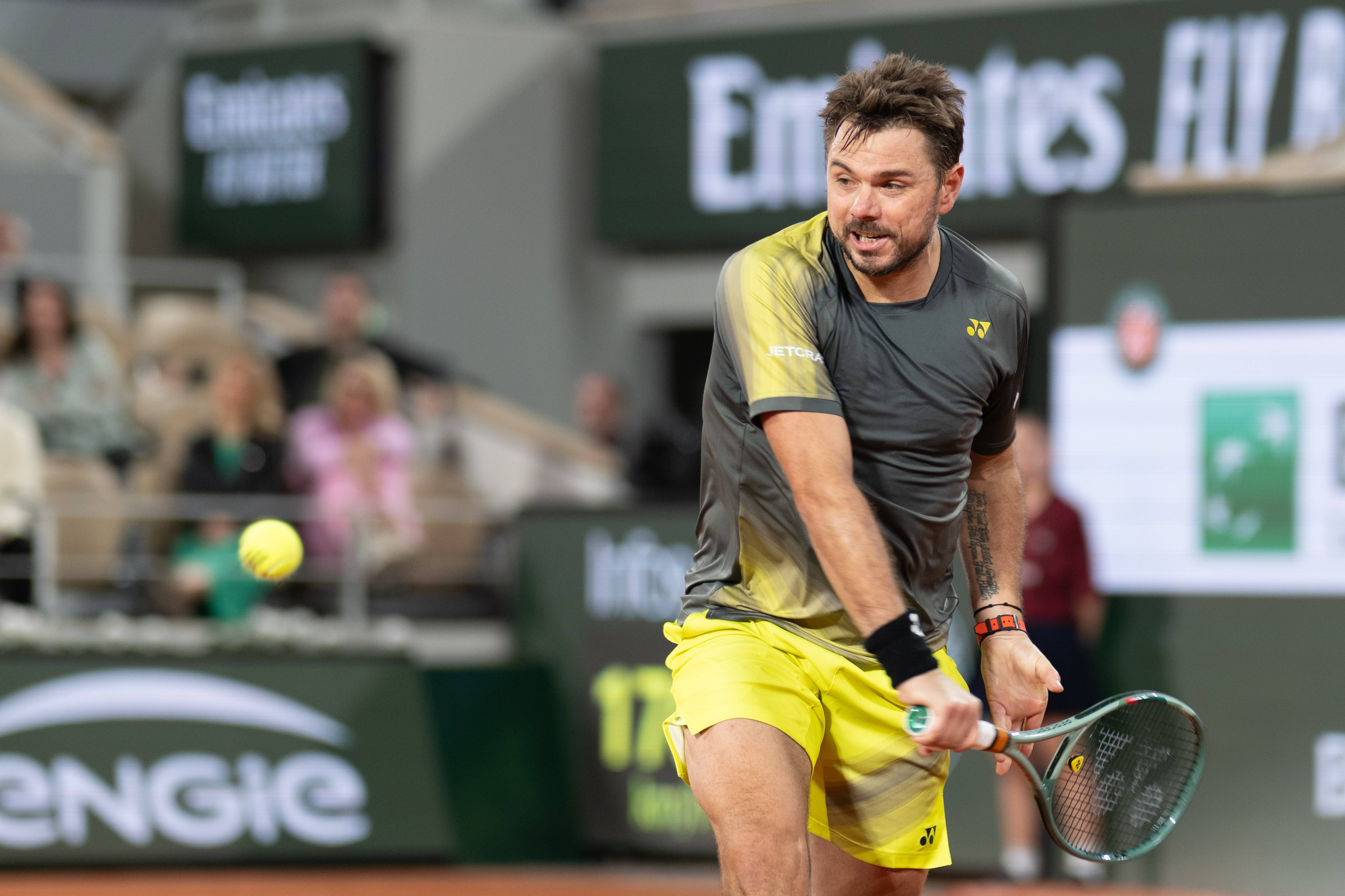 熊猫体育官方-欧洲网球队血洗西班牙网球队，瓦林卡高光表现