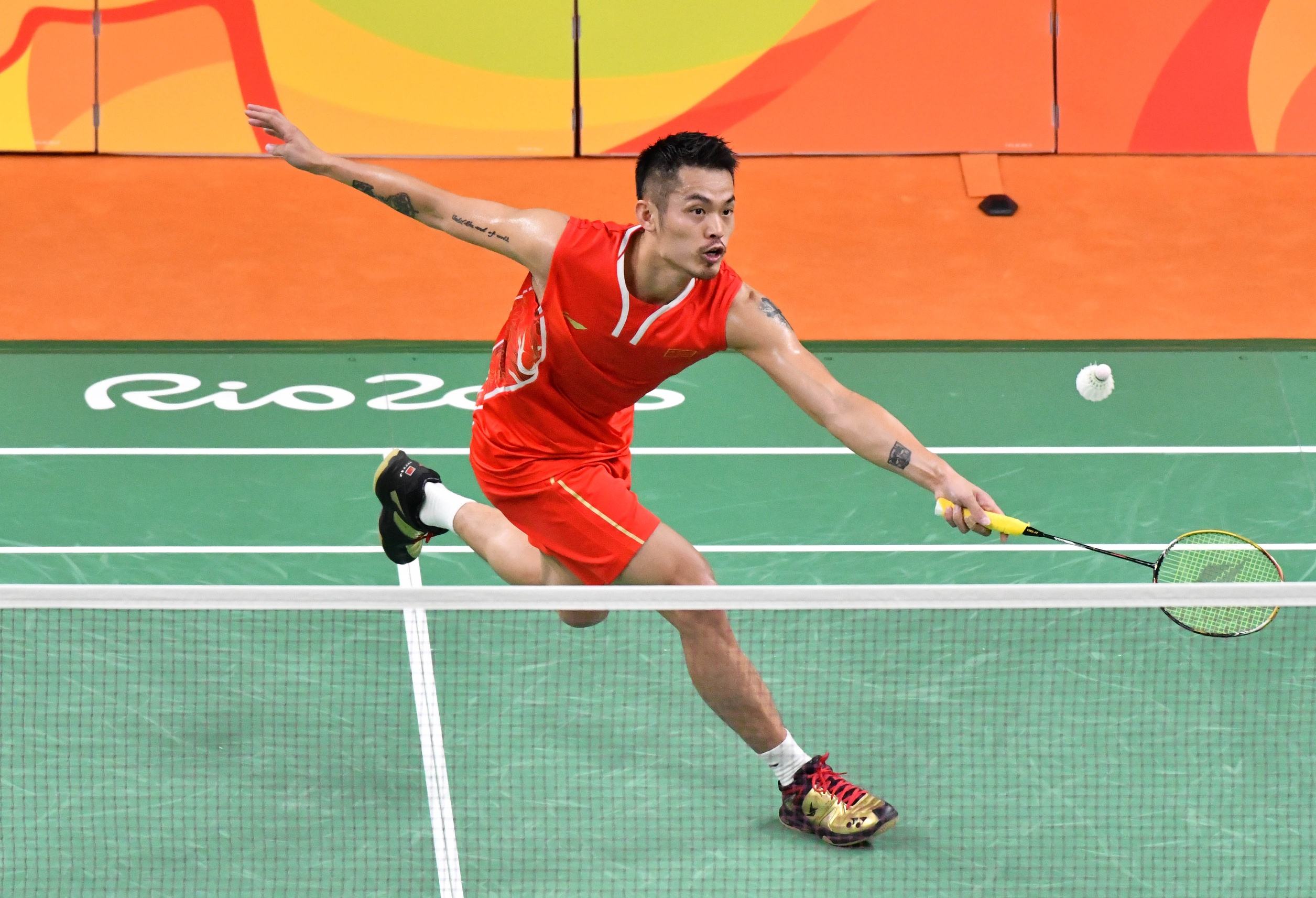 马来西亚羽毛球队绝杀英格兰羽毛球队，林丹制霸全场